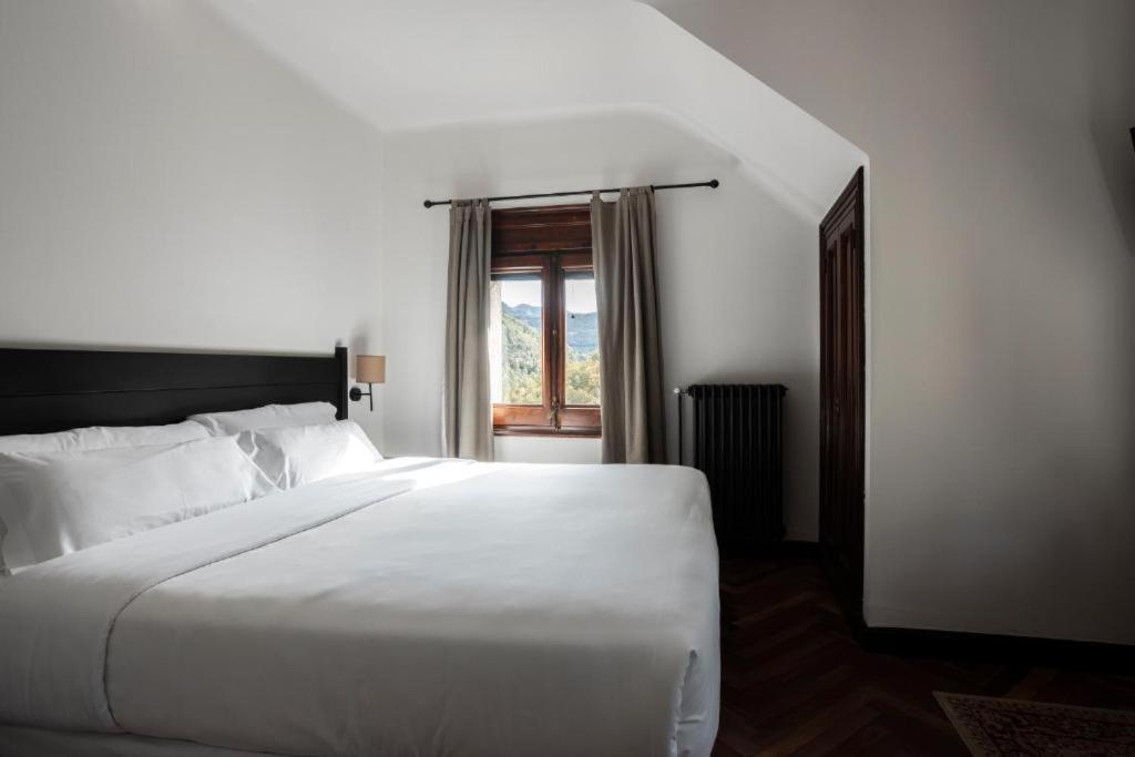 Angelats Hotel - A Signature Boutique Hotel & Restaurant Ribes De Freser Esterno foto