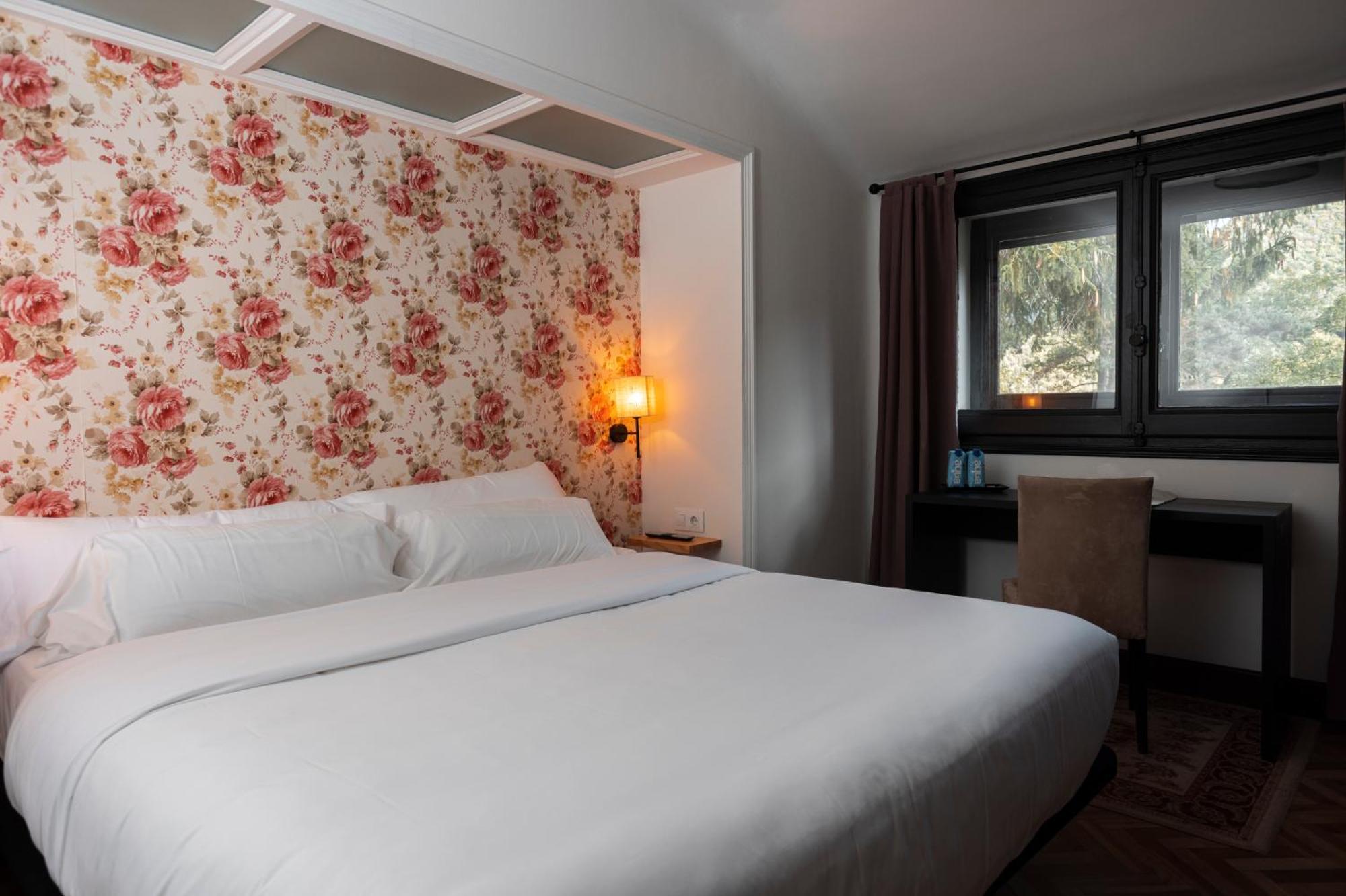 Angelats Hotel - A Signature Boutique Hotel & Restaurant Ribes De Freser Esterno foto