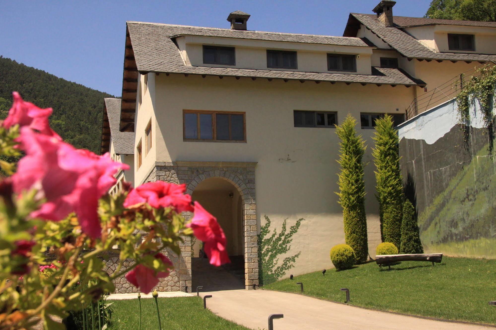 Angelats Hotel - A Signature Boutique Hotel & Restaurant Ribes De Freser Esterno foto