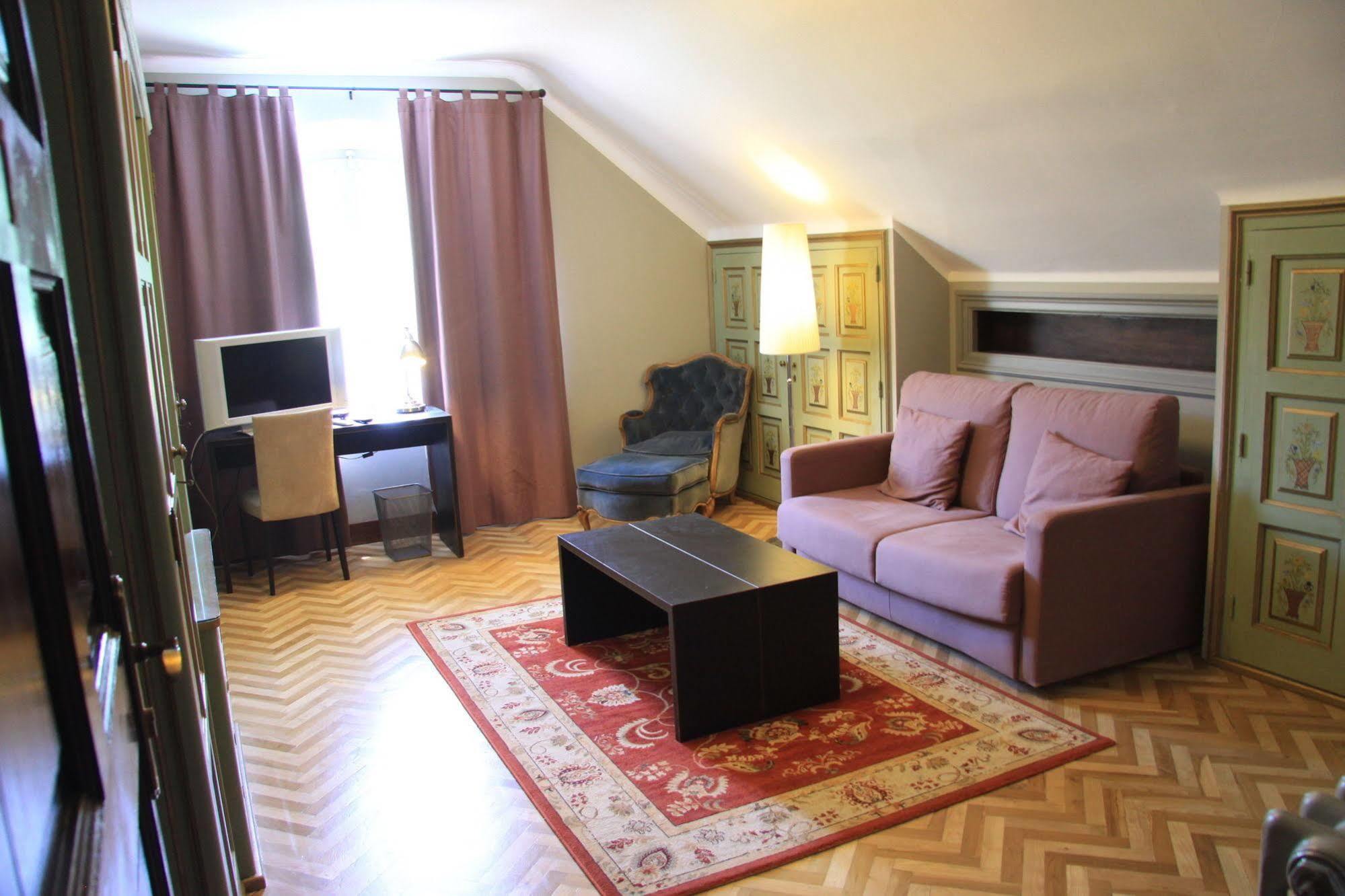 Angelats Hotel - A Signature Boutique Hotel & Restaurant Ribes De Freser Esterno foto